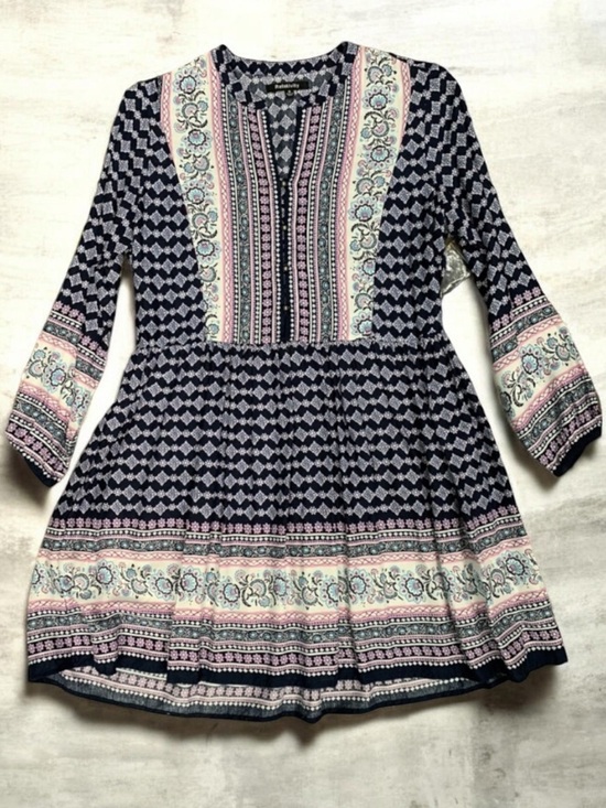 Relativity Dresses & Skirts - **Must Bundle** Relativity babydoll boho dress in white blues and pinks, size L
